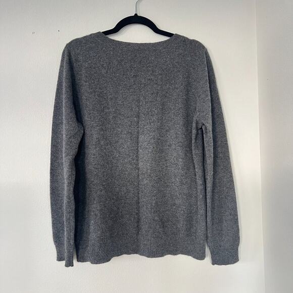 Halogen Grey Polka Dot Cashmere Crewneck Sweater - Picture 5 of 5